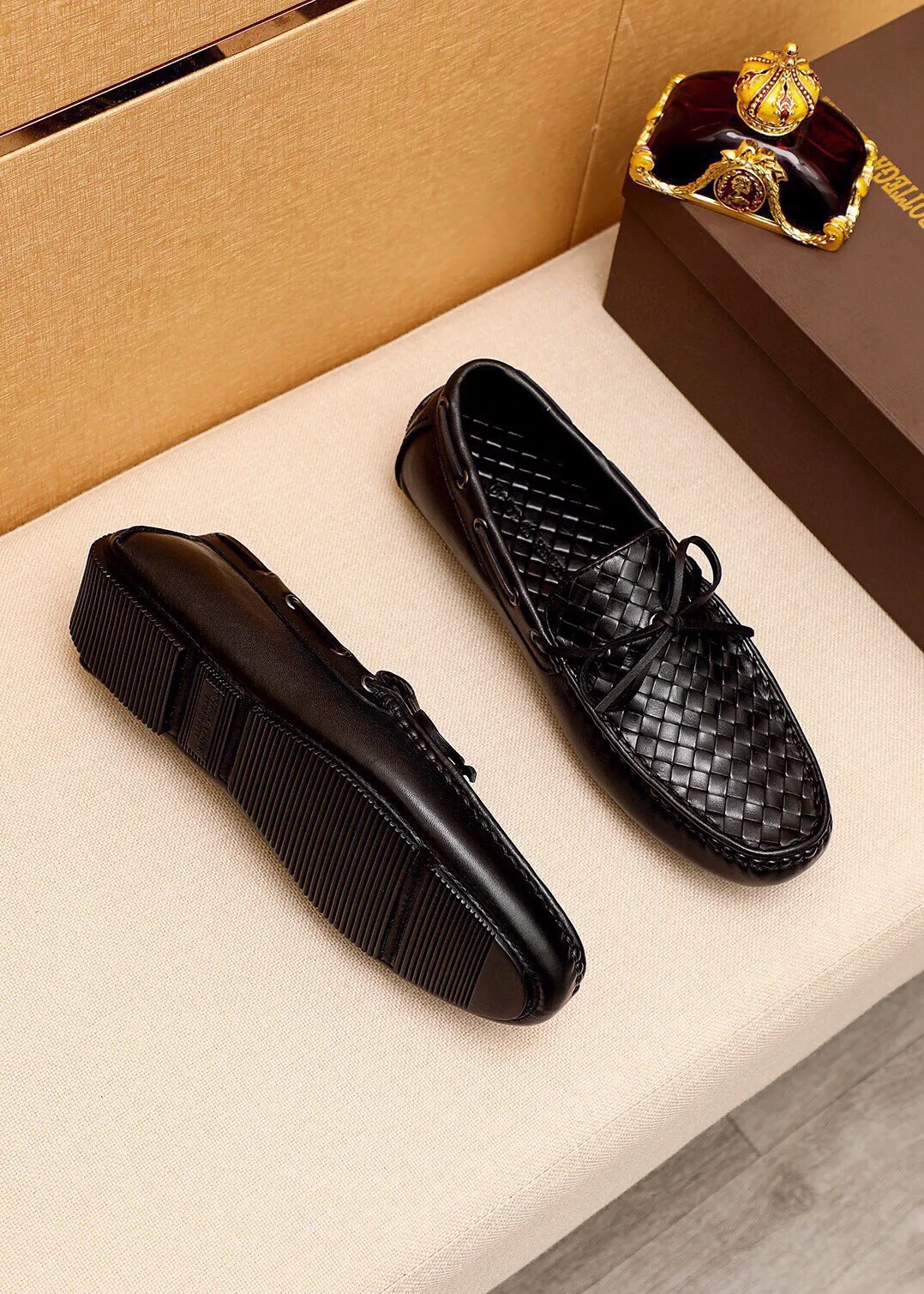 Men's shoes 💰: 420 💐BV men's slip-on shoes® [BOTTEGA VENETA] official website counter new model, one-to-one mold opening ⚠Italian calfskin ➕Hand-woven ➕Cow leather lining. Driving slip-ons, available at counters, sizes 38～44 (45🉑️customized)